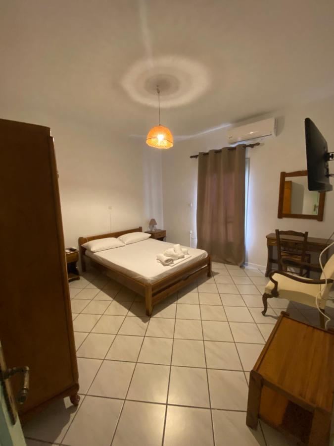 Amnia Apartment Agios Romanos Exterior photo