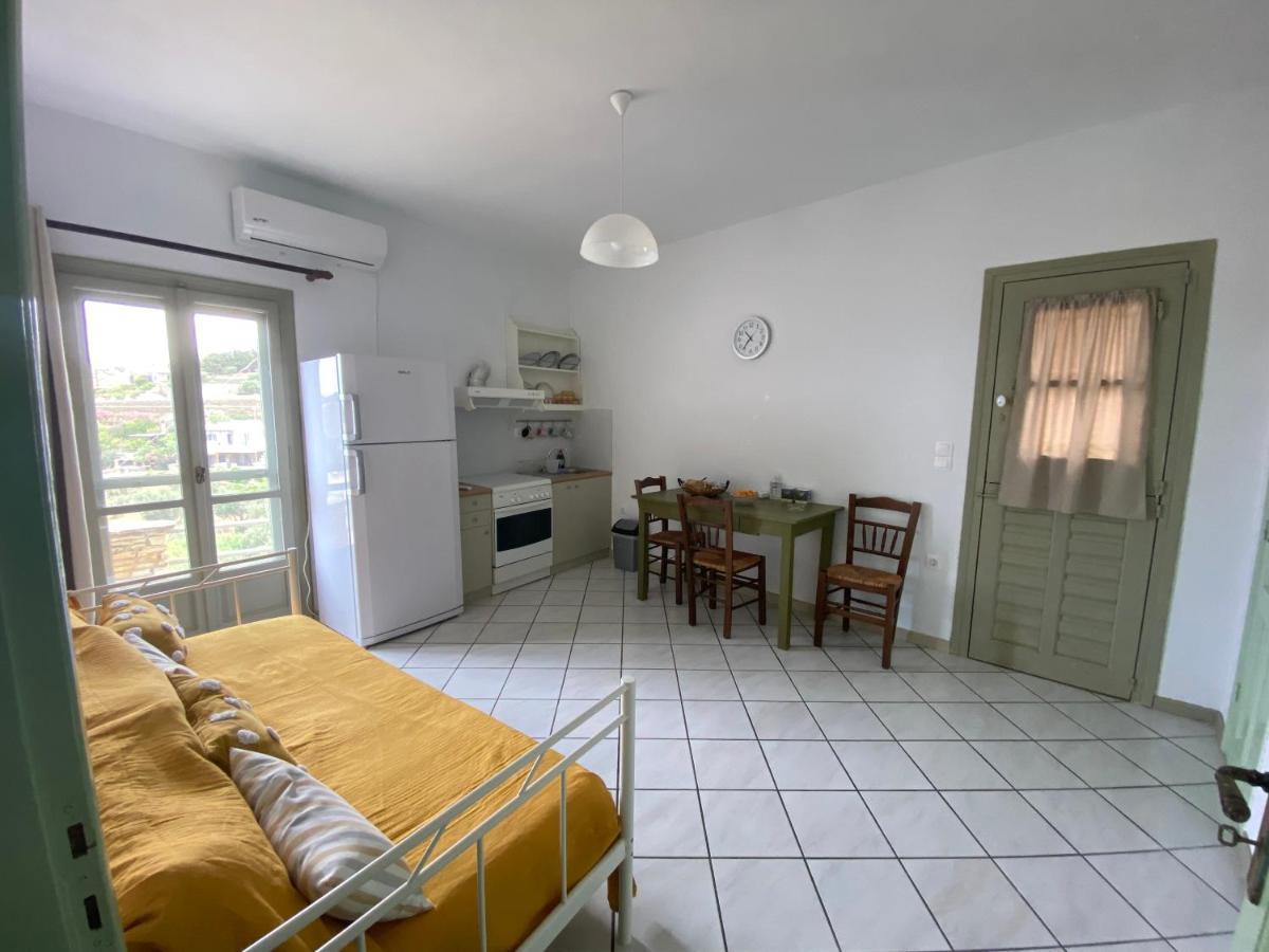 Amnia Apartment Agios Romanos Exterior photo