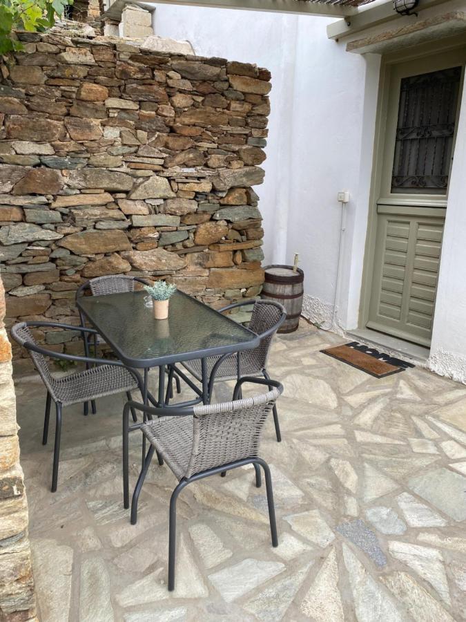 Amnia Apartment Agios Romanos Exterior photo