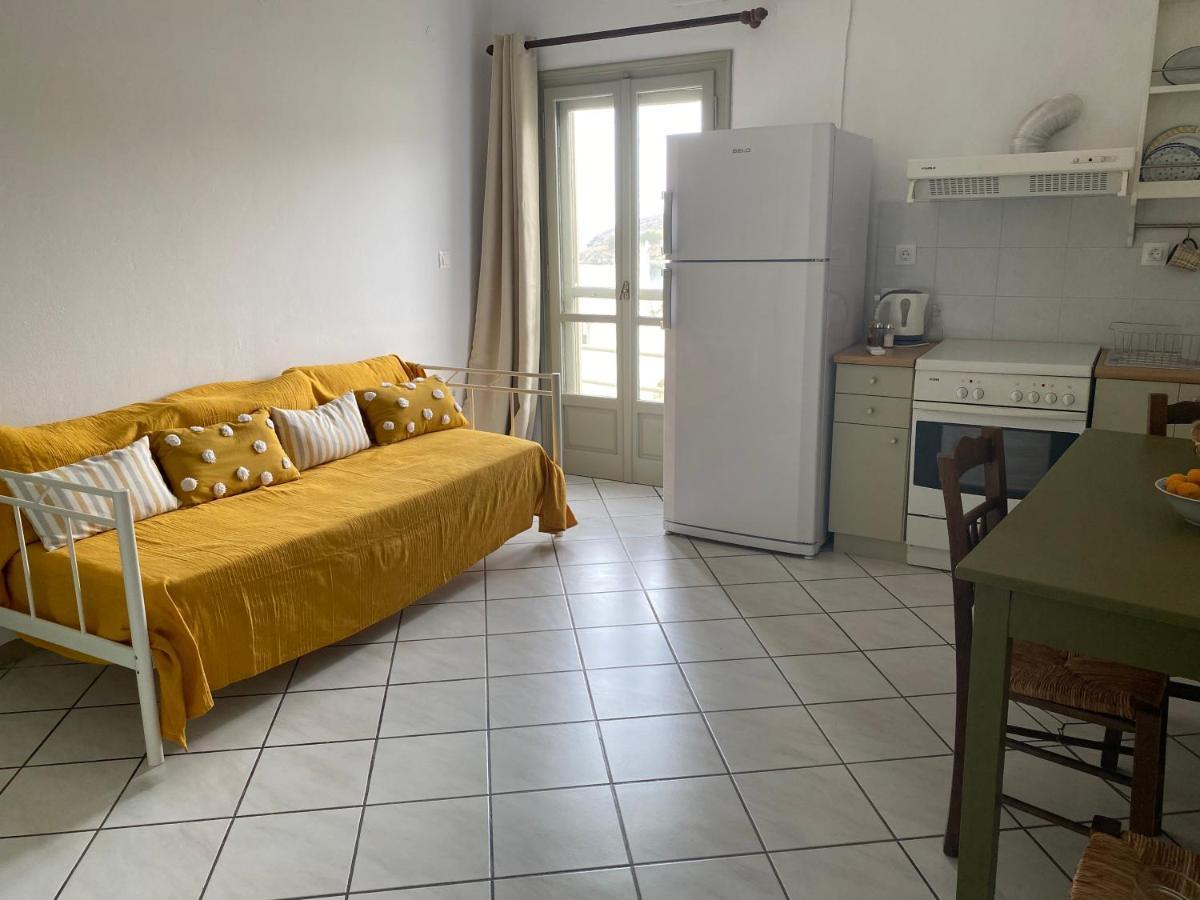 Amnia Apartment Agios Romanos Exterior photo